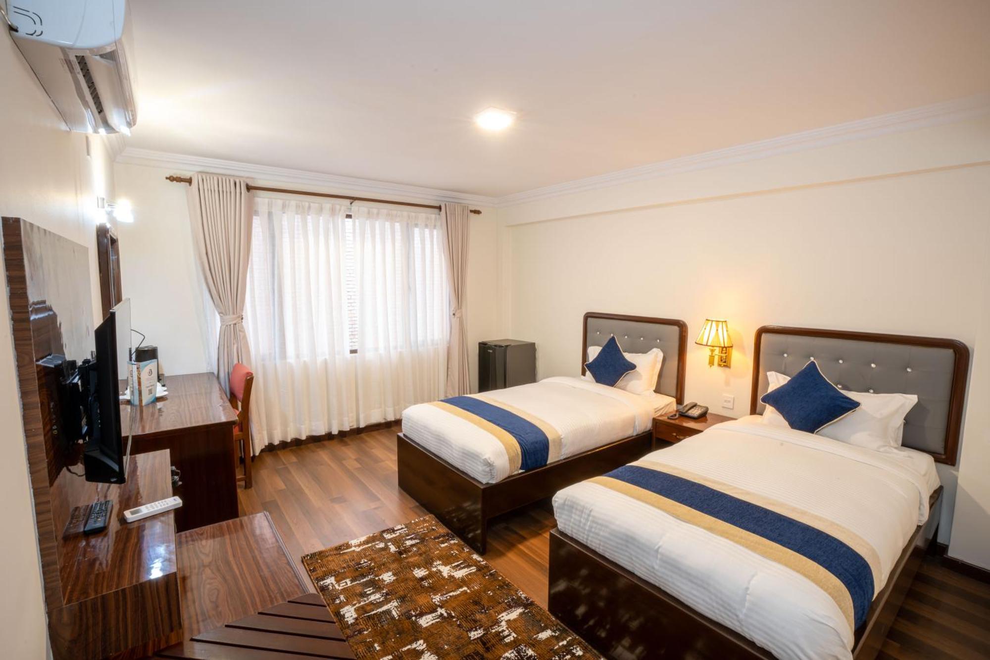 Kathmandu Business Hotel Exterior foto