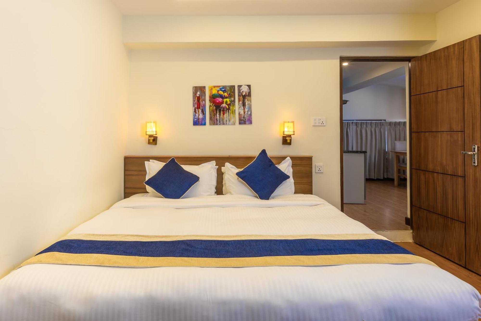 Kathmandu Business Hotel Exterior foto